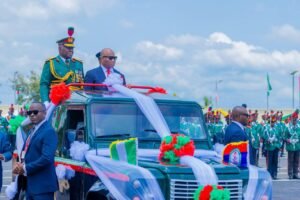 Tinubu ya kaddamar da jami’ai 874 cikin rundunar soji 